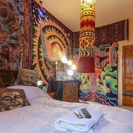 Digs Self Contained House